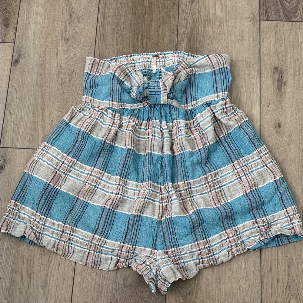 ✨SOLD✨Free People Blue and Greyish Striped Romper size M